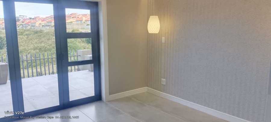 4 Bedroom Property for Sale in Seemeeu Park Western Cape